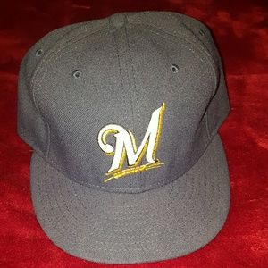 Milwaukee Brewers Fitted Hat. 59fifty Brand